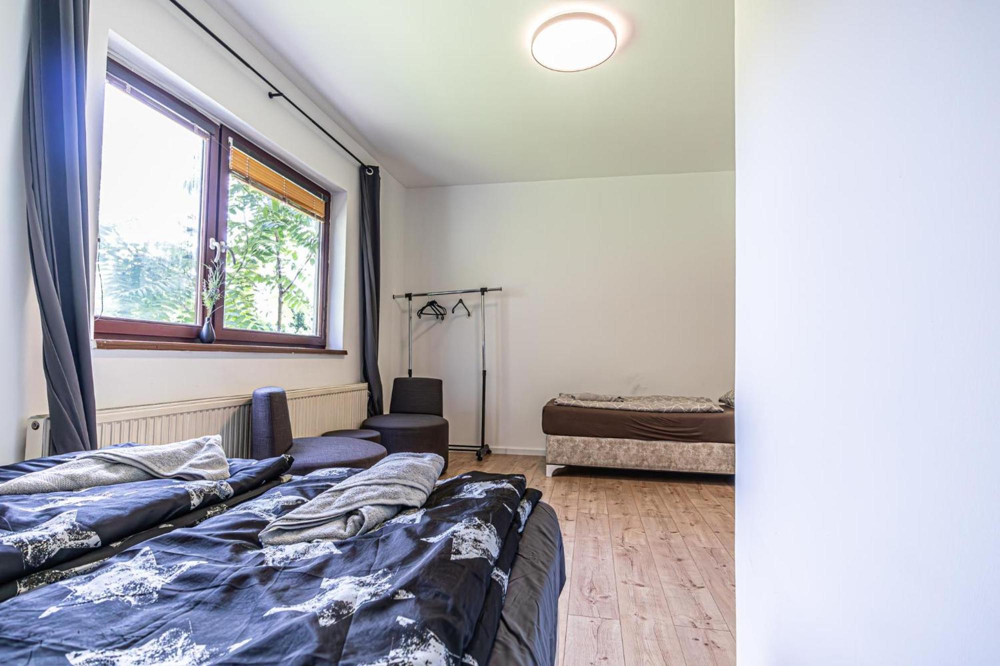 Cozy Entire House With Terrace And Garden, Up To 34p Wien