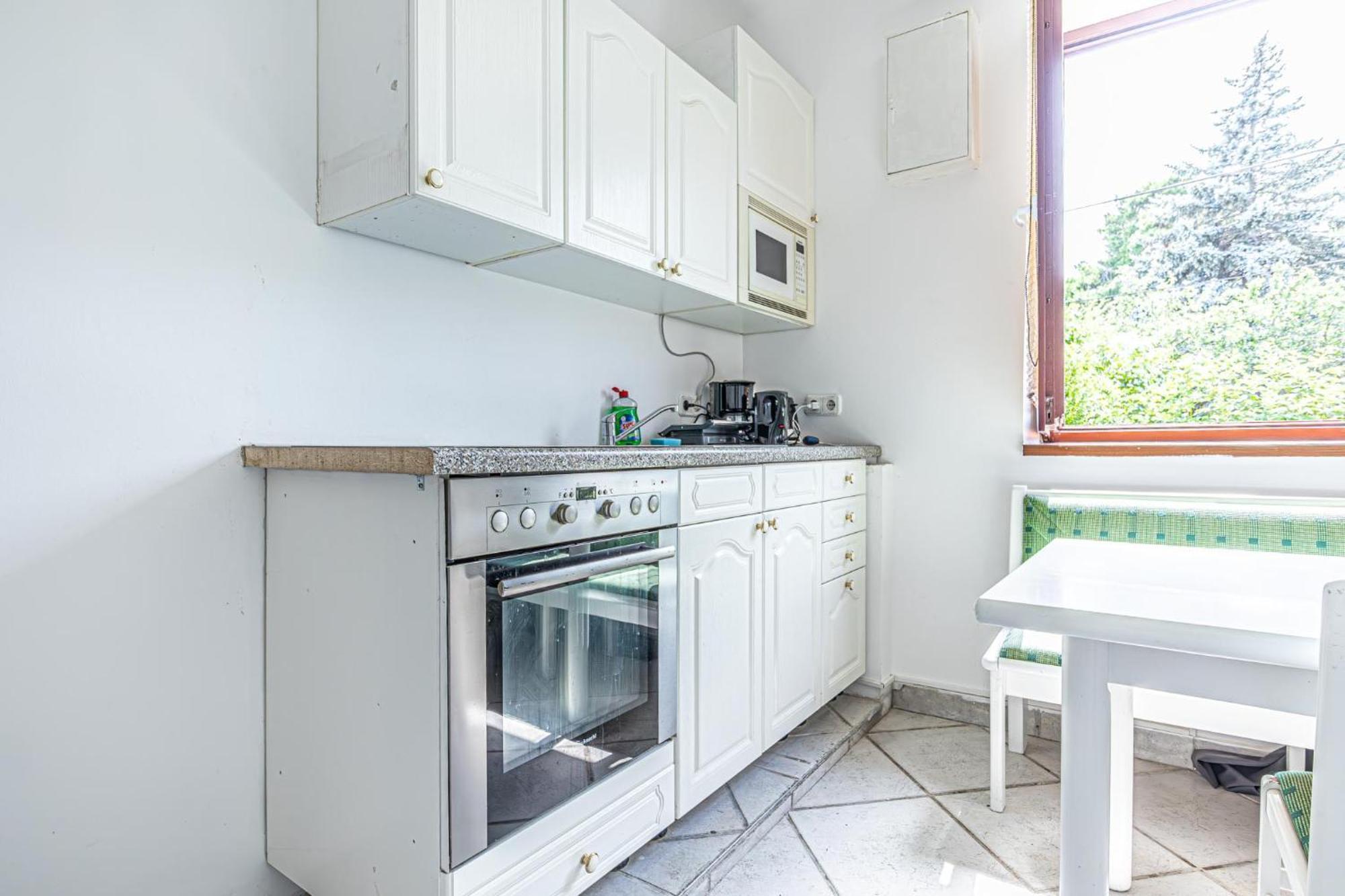Apartment Cozy Entire House With Terrace And Garden, Up To 34p Wien