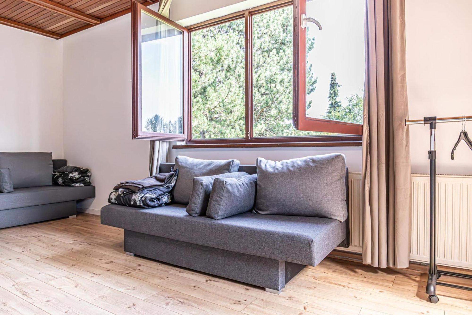 Cozy Entire House With Terrace And Garden, Up To 34p Apartment Wien